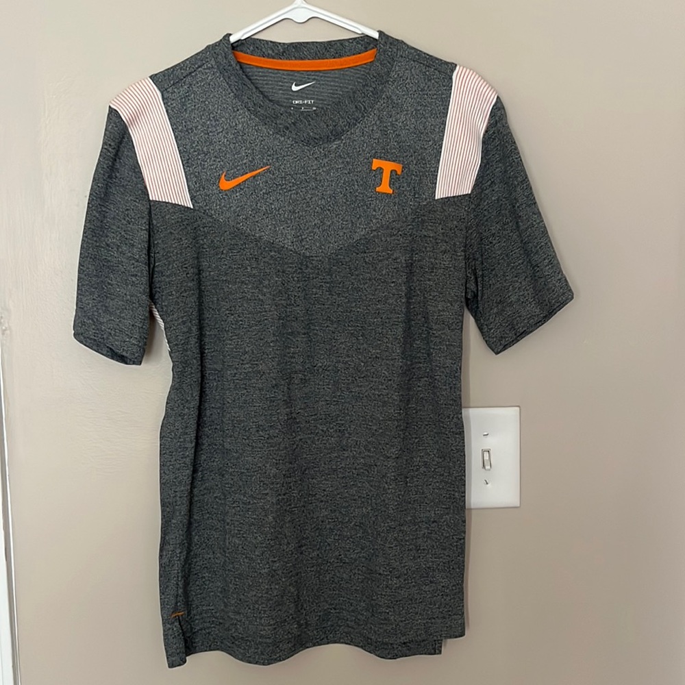 Gray Tennessee Volunteers T Shirt Men’s Small